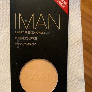 IMAN Luxury Pressed Powder in Sand Light Medium